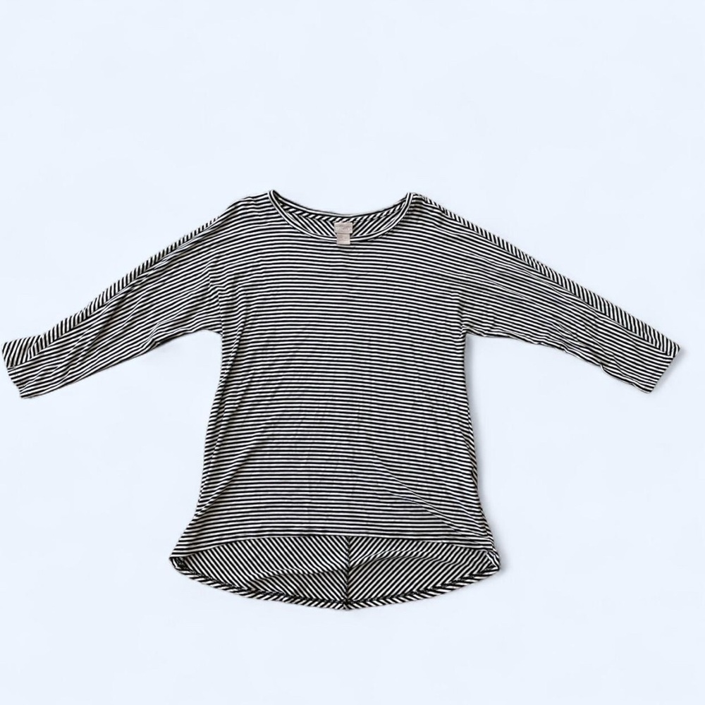 Chicos soft striped tee with high low hem like new